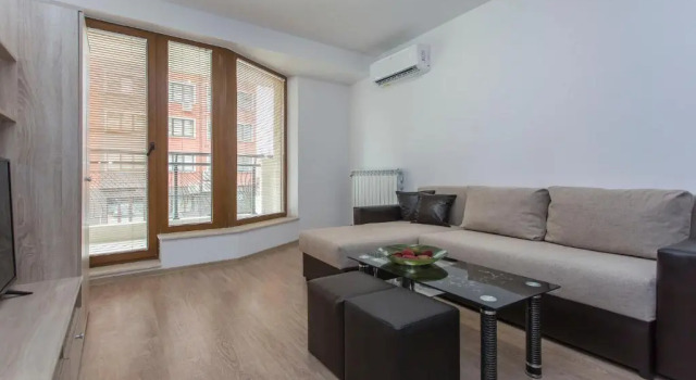 Апартаменты с балконом Modern and Bright Apartments near Center