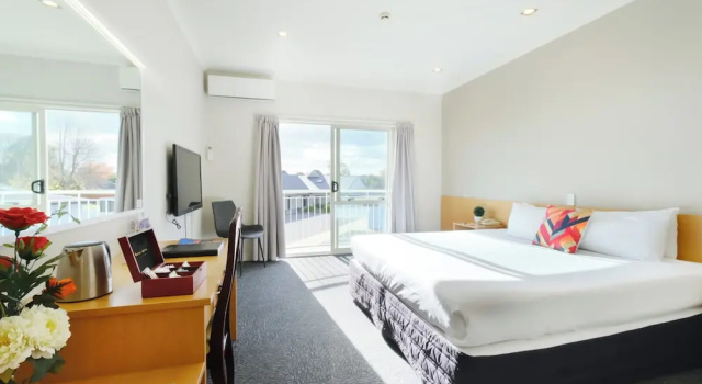 Двухместный номер Deluxe The Garden Hotel