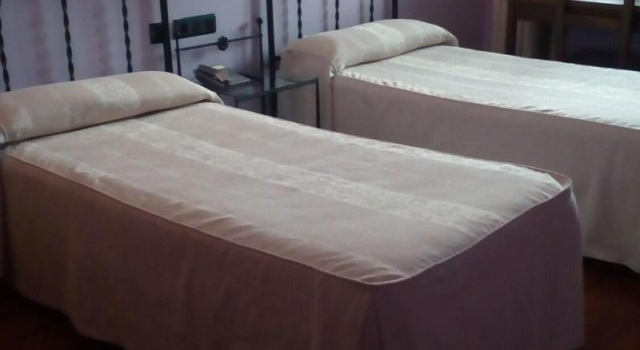 Hotel Los Angeles, Book Hotel Billige hoteller i Caceres Province