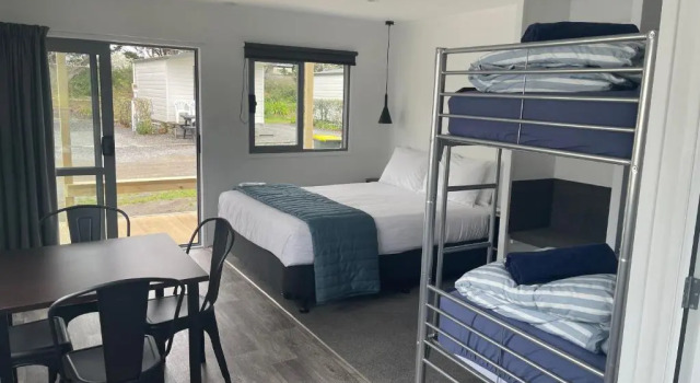 Шале Napier Beach TOP 10 Holiday Park & Motels