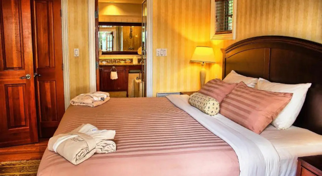 Коттедж Poets Cove Resort & Spa