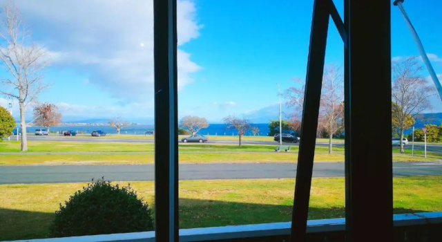 Семейные апартаменты с 2 комнатами с видом на озеро Le Chalet Suisse Motel Taupo
