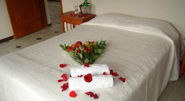 Ambassador Medellin, Book Hotel Hotels in Antioquia with Breakfast, Breakfasts