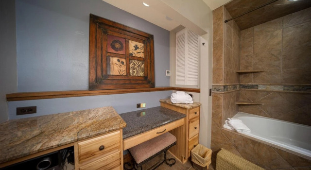 59 Jabberwocky Home by Stay Winter Park, Забронировать Отель Отели Винтер Парка с парковкой, Парковка