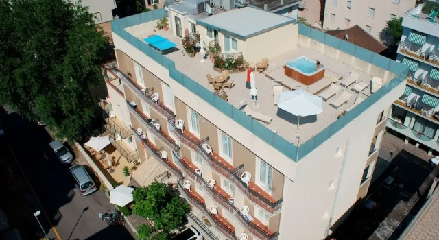 Hotel Esperia, Забронировать Отель Каттолика Побережье Римини, рядом с Аквариум Le Navi