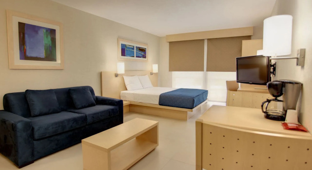 City Express by Marriott Lazaro Cardenas, Buchen Sie Hotel Lazaro Cardenas Michoacan