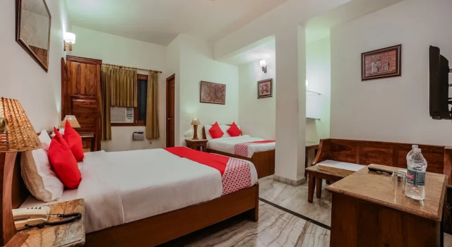 Номер Standard Hotel O Sansarchandra Road Formerly Luna Rosa