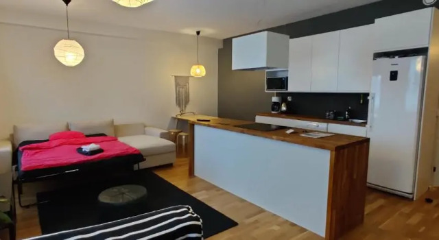 City center apartment with sauna, Rovakatu 13, Забронировать Апартаменты/квартира Отели Рованиеми с парковкой, рядом с Rovaniemi Church, Парковка