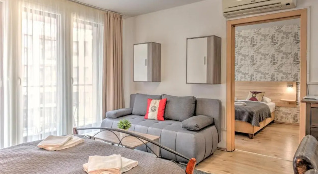 Appartement met balkon Central Capital Apartments