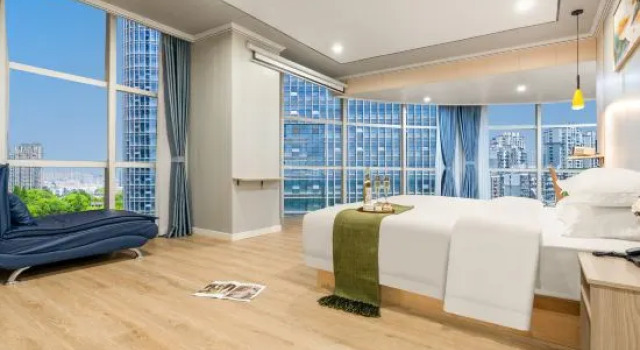 Семейный люкс Xuancheng Fenglai Hotel (Wanling Lake Scenic Area Wanda Plaza)