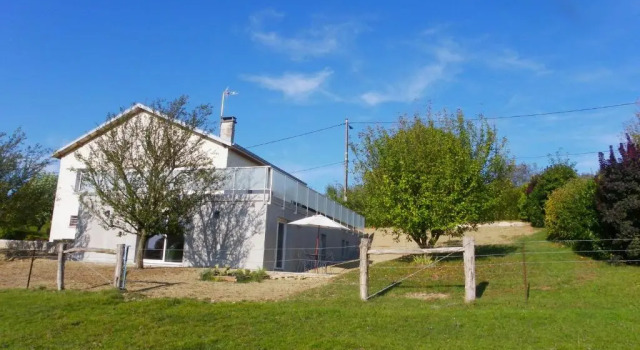Gite Moderne Avec Acces Independant, Proche Centre-Ville Et Thermes, Terrasse Et Equipements Inclus - Fr-1-589-57, Book Hotel Contrexeville Vosges