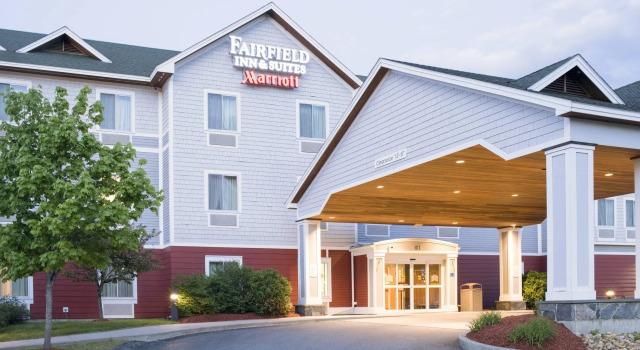 Fairfield Inn & Suites White River Junction, Varaa Hotelli Hotellit New England uima-altaalla, Uima-allas