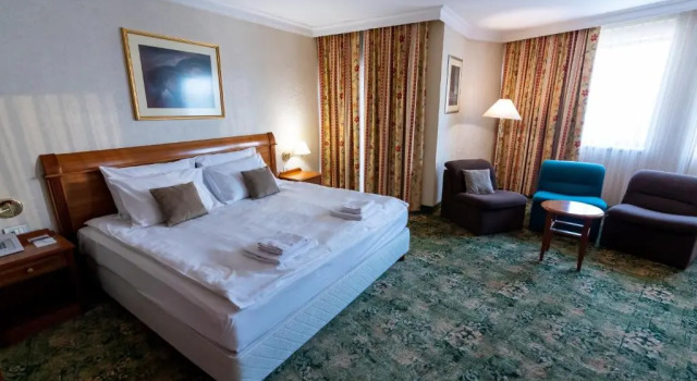 Standard cameră cu balcon Hotel Turist - City Center