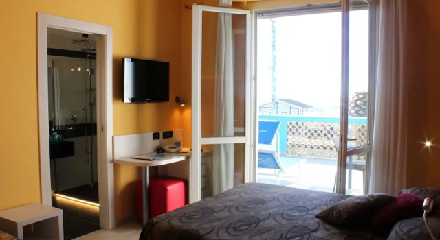 Трёхместный номер Standard с балконом и с видом на море Hotel Eco del Mare