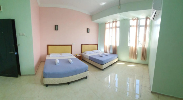 Семейный люкс Capital O 90311 Tamim Suite Hotel Dungun