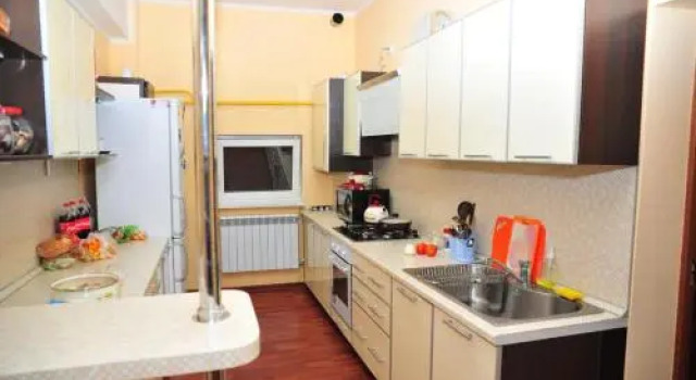 Guest House on Esenina 13, Book Pension Hoteller i Central Russia med pool, Swimmingpool