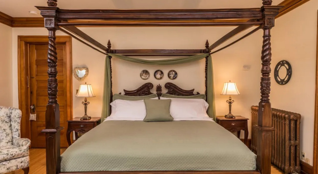 Двухместный номер Luxury с видом на сад Honeybee Inn Bed & Breakfast