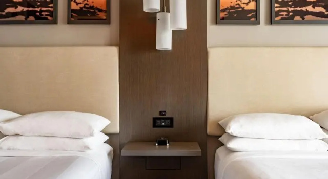 Четырёхместный номер Standard Fort Lauderdale Marriott Coral Springs Hotel & Convention Center