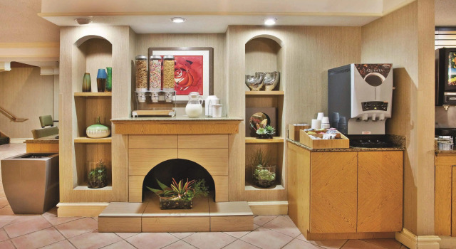 La Quinta Inn by Wyndham Savannah Midtown, Rezerwuj Hotel Savannah Georgia