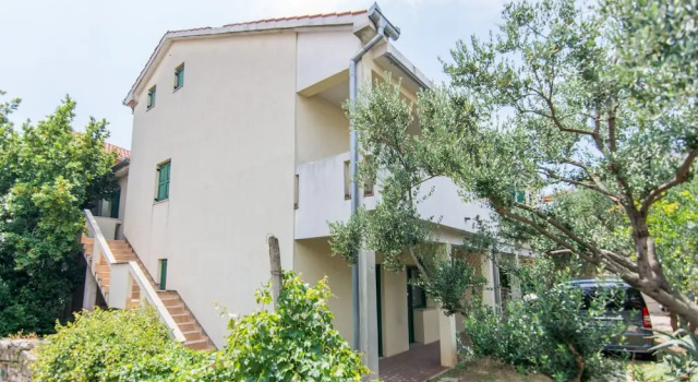 Apartment Vastra, Забронировать Апартаменты/квартира Отели Биоград-на-Мору с парковкой, рядом с Kornati Marina, Парковка
