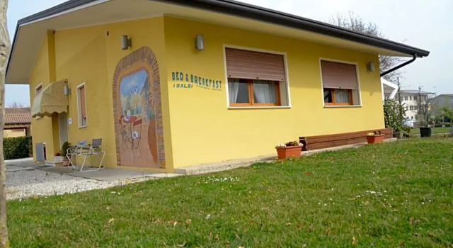 B & B I BALBI, Забронировать Отель Серналья-делла-Баталья Венето