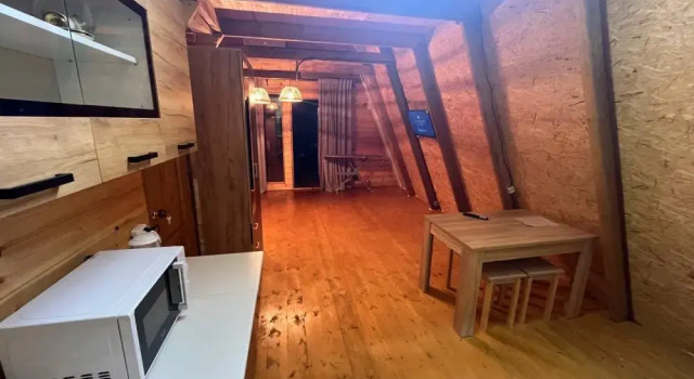 Kottedzhi u morya, Buchen Sie Ferienhaus Villen in Sochumi, Villa