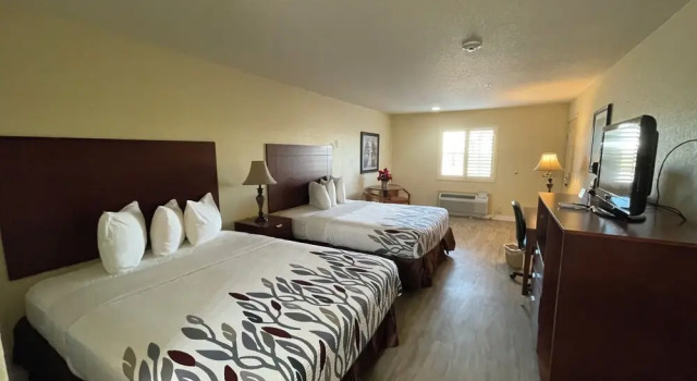 Двухместный номер Comfort c 1 комнатой Kenedy Inn and Suites