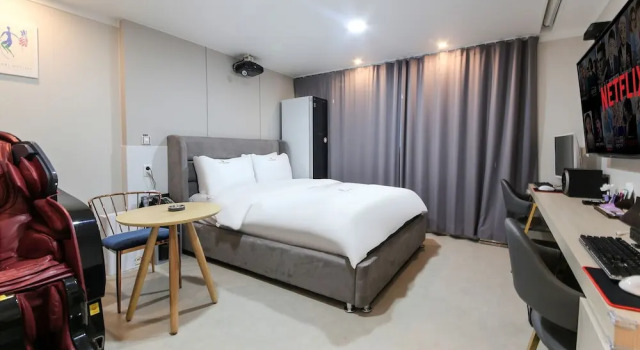 Номер Luxury Continew Hotel