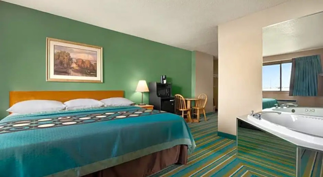 Двухместный люкс Deluxe Coratel Inn & Suites by Jasper New Richmond
