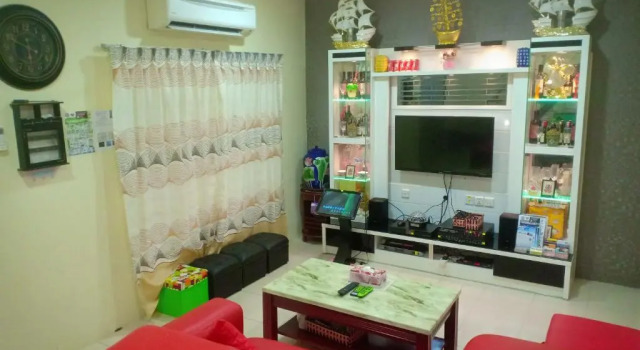 Коттедж KS 88 Terrace Homestay 15Pax 4R2B nearby LotusTesco