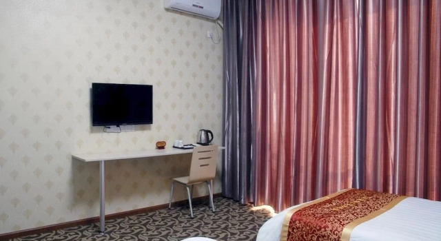 Yuanhongyuan Business Hotel(成都缘鸿源商务宾馆), Varaa Hotelli Shuangliu 