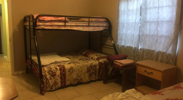 Warm Rooms, Забронировать Отель Ла-Пуэнте Большой Лос-Анджелес