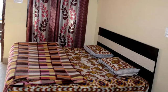Rajveer Guest House, Prenota Affittacamere Almora Uttarakhand