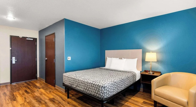 WoodSpring Suites Port St. Lucie, Book Hotel Port St. Lucie Florida