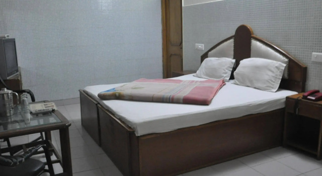 Hotel Grand Plaza, Забронировать Отель Чандигарх Chandigarh Region
