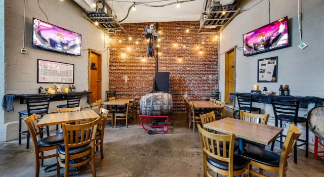 The West End Flats Hotel, Book Condo Hotel Roanoke Virginia