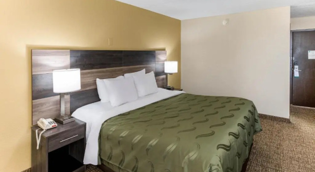Номер Standard Quality Inn & Suites Plattsburgh