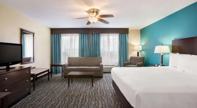 Люкс Spark By Hilton Evansville East, In