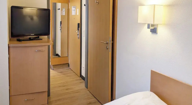 Номер Premium Garner Hotel Hamburg - Wandsbek Marktplatz by IHG