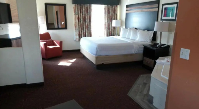 Люкс Days Inn & Suites by Wyndham Tucson/Marana