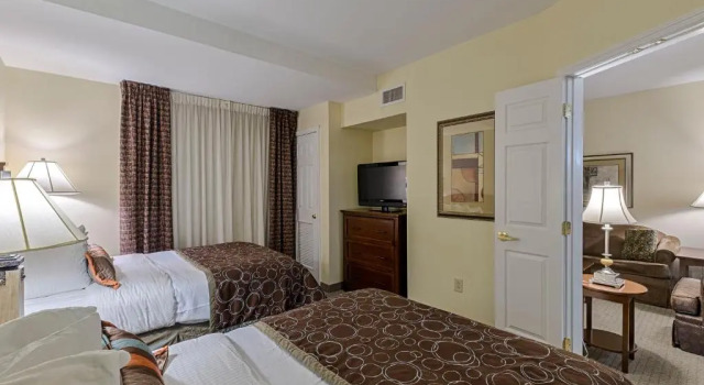 Люкс с 2 комнатами Staybridge Suites Harrisburg-Hershey by IHG