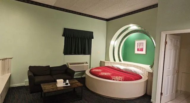 Loop Inn Motel, Забронировать Мотель Вудбридж 