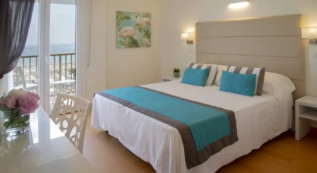 Номер Standard с балконом Hotel Mon Cheri