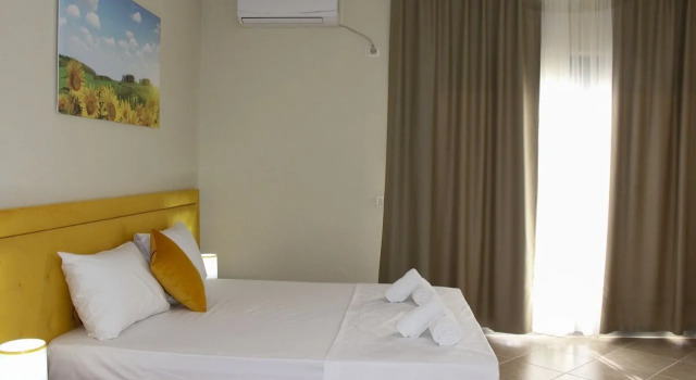 Sunrise Hotel