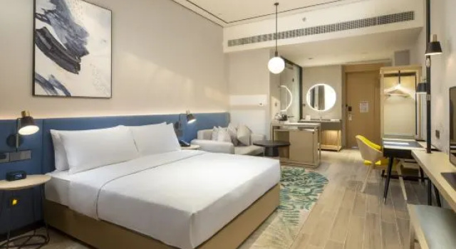 Номер Deluxe с видом на озеро Hilton Garden Inn Changde Dingcheng