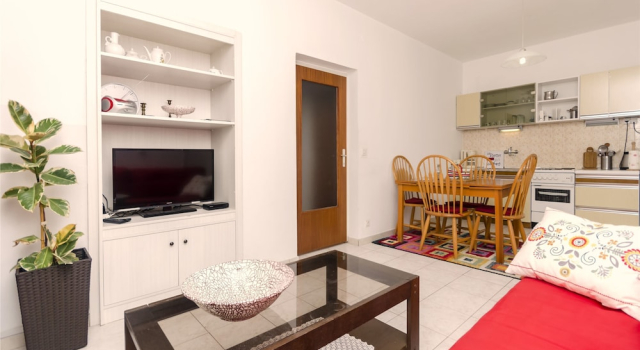 Apartment Jerka, Забронировать Апартаменты/квартира Отели Водице с парковкой, рядом с Частный Пляж Отеля «Кристина», Парковка