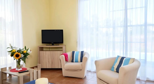Villa in France by Golf Course With Pool