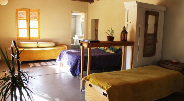 Estacion Besares, Забронировать Отель Чакрас-де-Кория Wine Route Mendoza, рядом с Santa Angela Winery