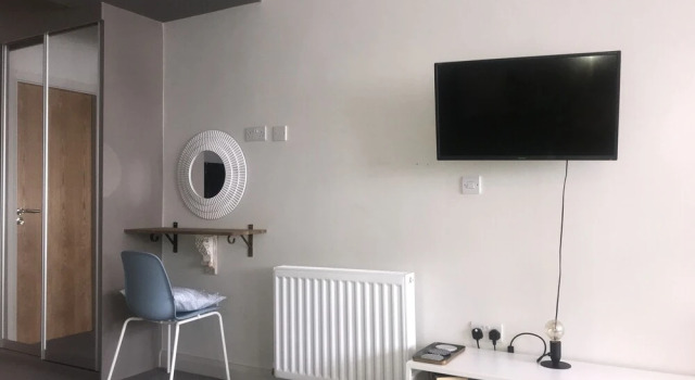Flat 1 Queens Point