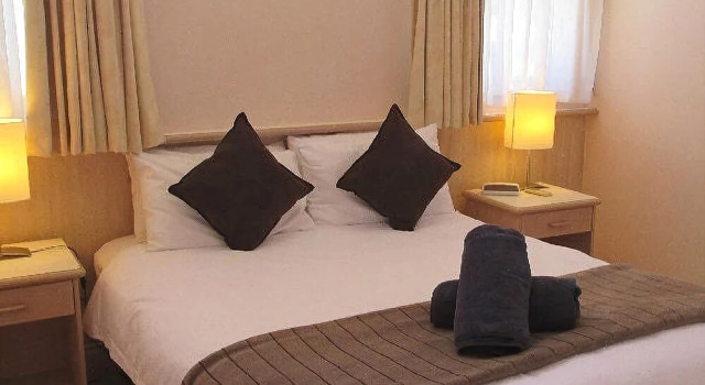 Waratah - 3 Bedroom Cottage, Reservar Casa de férias Cams Wharf Lake Macquarie